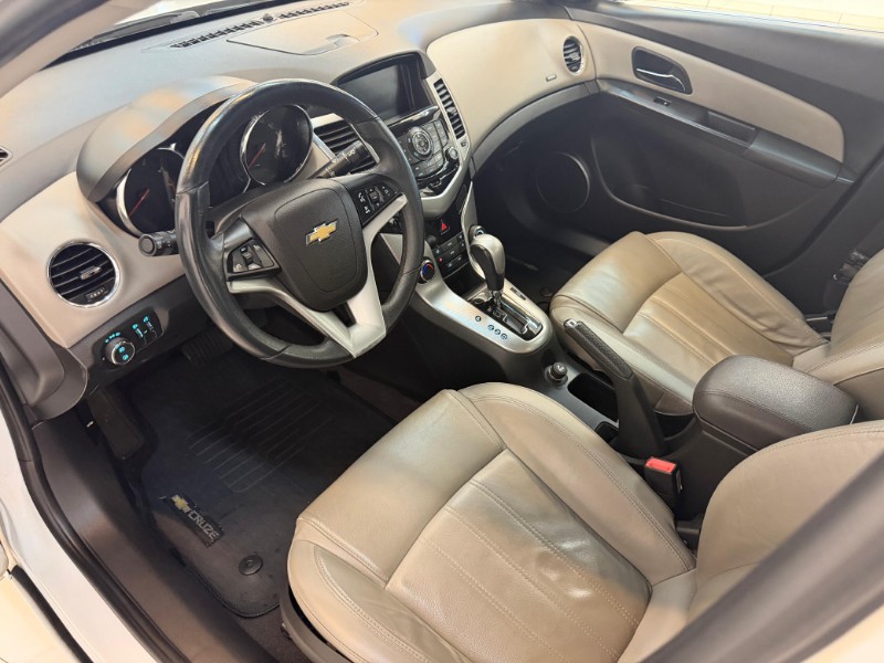 CHEVROLET CRUZE 1.8 LTZ 16V 2014/2014 LUCAS AUTOMÓVEIS BOM RETIRO DO SUL / Carros no Vale