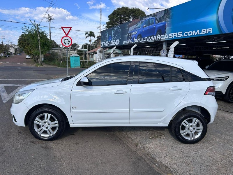 CHEVROLET AGILE LTZ 1.4 MPFI 8V FLEXPOWER 5P 2012/2012 LS MULTIMARCAS VENÂNCIO AIRES / Carros no Vale CHEVROLET AGILE LTZ 1.4 MPFI 8V FLEXPOWER 5P 2012/2012 LS MULTIMARCAS VENÂNCIO AIRES / Carros no Vale