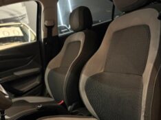 CHEVROLET ONIX 1.0 LT 2014/2015 JM AUTOMÓVEIS VENÂNCIO AIRES / Carros no Vale