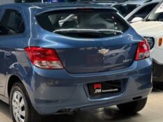 CHEVROLET ONIX 1.0 LT 2014/2015 JM AUTOMÓVEIS VENÂNCIO AIRES / Carros no Vale