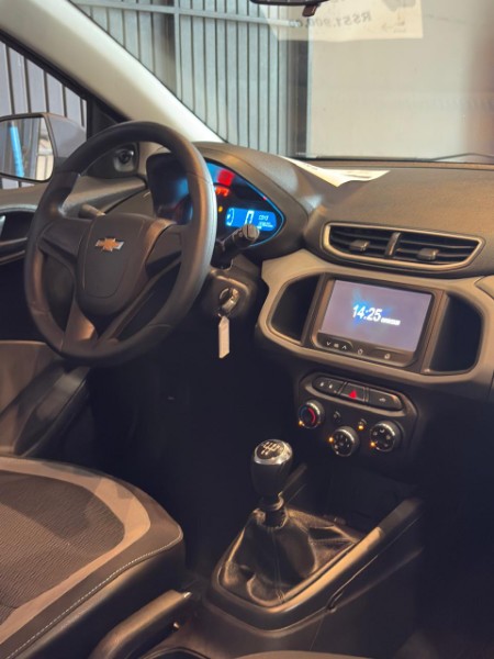 CHEVROLET ONIX 1.0 LT 2014/2015 JM AUTOMÓVEIS VENÂNCIO AIRES / Carros no Vale