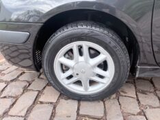 RENAULT SCENIC 1.6 RXE 16V 2003/2003 ELY AUTOMÓVEIS LAJEADO / Carros no Vale