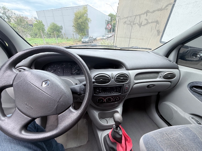 RENAULT SCENIC 1.6 RXE 16V 2003/2003 ELY AUTOMÓVEIS LAJEADO / Carros no Vale