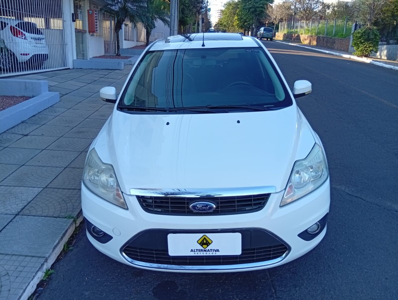 FORD FOCUS GHIA 2.0 2009/2009 ALTERNATIVA VEÍCULOS LAJEADO / Carros no Vale FORD FOCUS GHIA 2.0 2009/2009 ALTERNATIVA VEÍCULOS LAJEADO / Carros no Vale