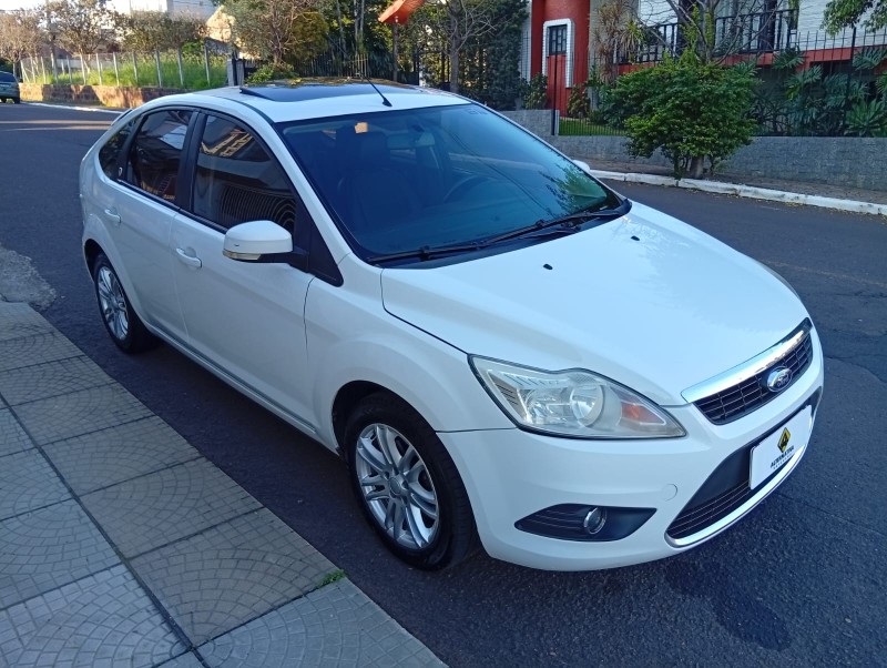 FORD FOCUS GHIA 2.0 2009/2009 ALTERNATIVA VEÍCULOS LAJEADO / Carros no Vale FORD FOCUS GHIA 2.0 2009/2009 ALTERNATIVA VEÍCULOS LAJEADO / Carros no Vale