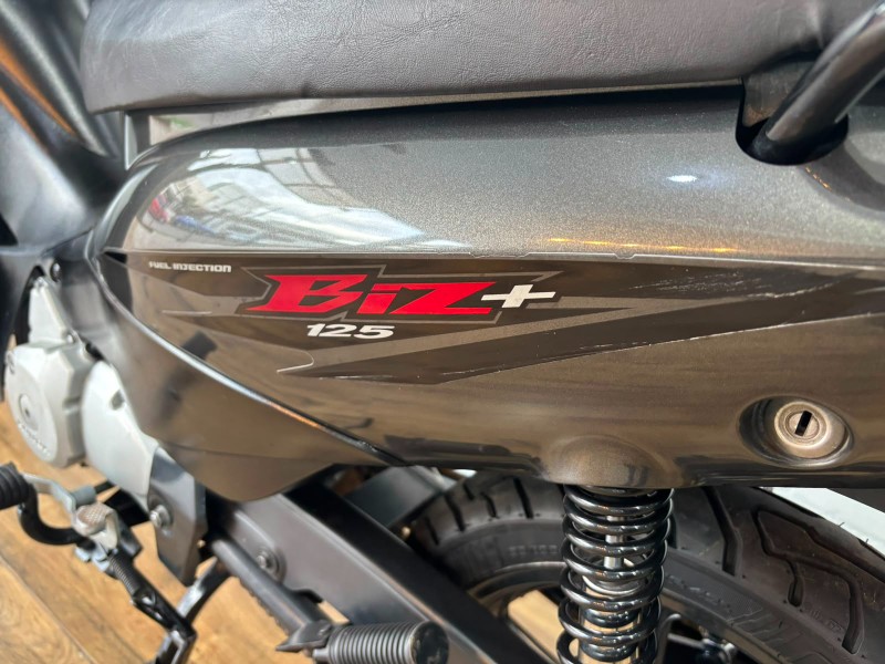 HONDA MOTOS BIZ 125+ /2009 RT 811 VEÍCULOS ARROIO DO MEIO / Carros no Vale HONDA MOTOS BIZ 125+ /2009 RT 811 VEÍCULOS ARROIO DO MEIO / Carros no Vale