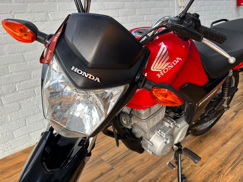 HONDA MOTOS CG 125I FAN /2018 RT 811 VEÍCULOS ARROIO DO MEIO / Carros no Vale HONDA MOTOS CG 125I FAN /2018 RT 811 VEÍCULOS ARROIO DO MEIO / Carros no Vale