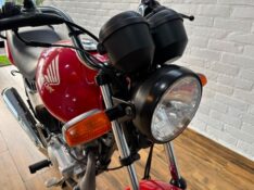 HONDA MOTOS CG 125 FAN KS /2013 RT 811 VEÍCULOS ARROIO DO MEIO / Carros no Vale