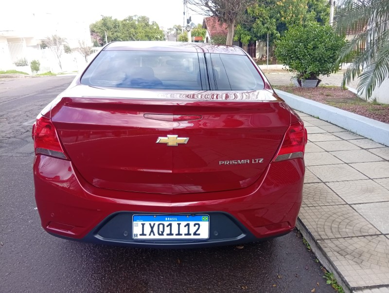 CHEVROLET PRISMA LTZ 1.4 2016/2017 ALTERNATIVA VEÍCULOS LAJEADO / Carros no Vale