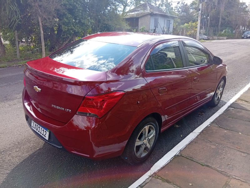 CHEVROLET PRISMA LTZ 1.4 2016/2017 ALTERNATIVA VEÍCULOS LAJEADO / Carros no Vale
