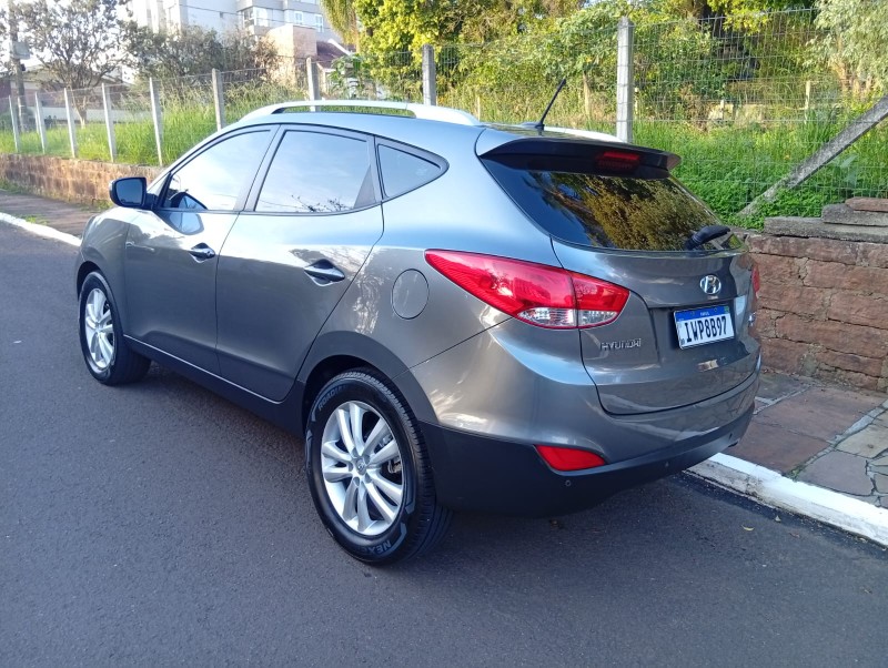 HYUNDAI IX 35 2.0 2014/2015 ALTERNATIVA VEÍCULOS LAJEADO / Carros no Vale HYUNDAI IX 35 2.0 2014/2015 ALTERNATIVA VEÍCULOS LAJEADO / Carros no Vale