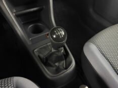 VOLKSWAGEN UP! 1.0 MOVE 12V 2015/2016 DUARTE VEÍCULOS PORTO ALEGRE / Carros no Vale