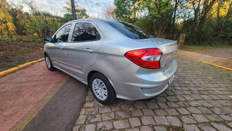 FORD KA 1.5 SE SEDAN 16V 2019/2019 FERNANDO AUTOMÓVEIS | REVENDA DE CARROS ARROIO DO MEIO ARROIO DO MEIO / Carros no Vale