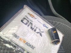 CHEVROLET ONIX 1.0 LT 2016/2017 FERNANDO AUTOMÓVEIS | REVENDA DE CARROS ARROIO DO MEIO ARROIO DO MEIO / Carros no Vale