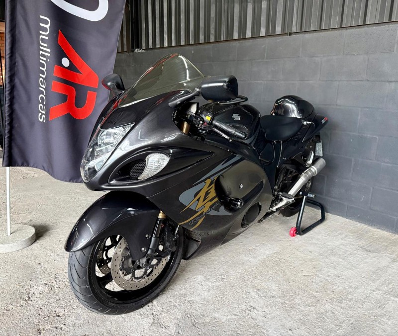 SUZUKI GSX 1300R HAYABUSA /2010 AR MULTIMARCAS VENÂNCIO AIRES / Carros no Vale
