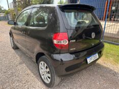 VOLKSWAGEN FOX 1.0 /2009 MENEGHINI VEÍCULOS ARROIO DO MEIO / Carros no Vale
