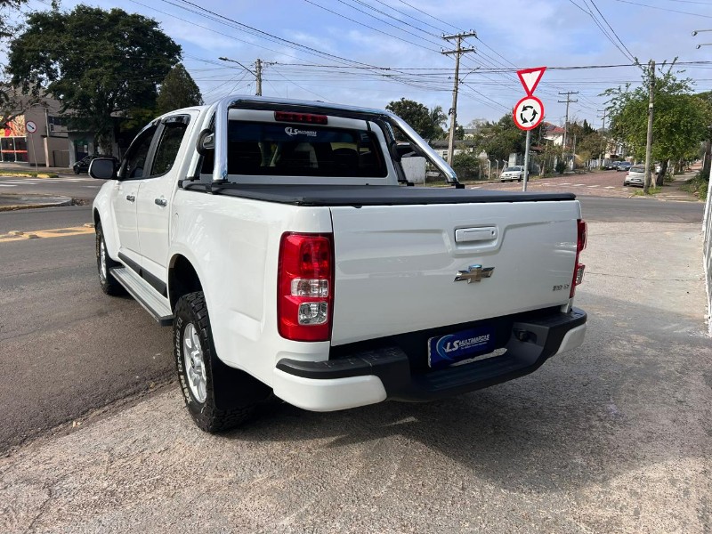 CHEVROLET S10 PICK-UP LT 2.4 F.POWER 4X2 CD 2014/2014 LS MULTIMARCAS VENÂNCIO AIRES / Carros no Vale