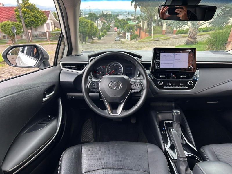 TOYOTA COROLLA XEI 2.0 16V FLEX AUT. 2023/2023 LS MULTIMARCAS VENÂNCIO AIRES / Carros no Vale TOYOTA COROLLA XEI 2.0 16V FLEX AUT. 2023/2023 LS MULTIMARCAS VENÂNCIO AIRES / Carros no Vale