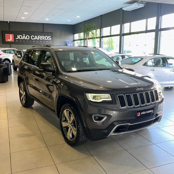 JEEP GRAND CHEROKEE 3.6 LIMITED V6 4X4 2015 2015/2015 JOÃO CARROS MULTIMARCAS GUAPORÉ / Carros no Vale JEEP GRAND CHEROKEE 3.6 LIMITED V6 4X4 2015 2015/2015 JOÃO CARROS MULTIMARCAS GUAPORÉ / Carros no Vale