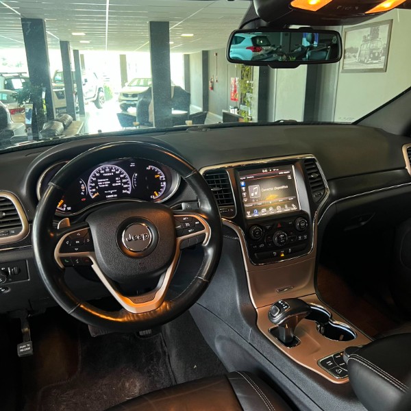 JEEP GRAND CHEROKEE 3.6 LIMITED V6 4X4 2015 2015/2015 JOÃO CARROS MULTIMARCAS GUAPORÉ / Carros no Vale JEEP GRAND CHEROKEE 3.6 LIMITED V6 4X4 2015 2015/2015 JOÃO CARROS MULTIMARCAS GUAPORÉ / Carros no Vale