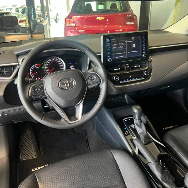 TOYOTA COROLLA 2.0 XEI 2023/2023 JOÃO CARROS MULTIMARCAS GUAPORÉ / Carros no Vale TOYOTA COROLLA 2.0 XEI 2023/2023 JOÃO CARROS MULTIMARCAS GUAPORÉ / Carros no Vale