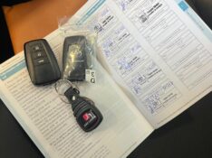 TOYOTA COROLLA 2.0 XEI 2023/2023 JOÃO CARROS MULTIMARCAS GUAPORÉ / Carros no Vale