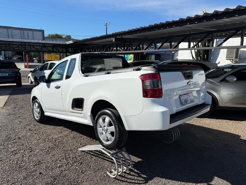 CHEVROLET MONTANA LS 1.4 ECONOFLEX 8V 2P /2017 AR MULTIMARCAS VENÂNCIO AIRES / Carros no Vale