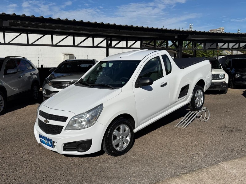 CHEVROLET MONTANA LS 1.4 ECONOFLEX 8V 2P /2017 AR MULTIMARCAS VENÂNCIO AIRES / Carros no Vale