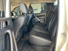 FORD RANGER XLT 3.2 CD 4X4 2020/2021 SÉTIMA VEÍCULOS GUAPORÉ / Carros no Vale
