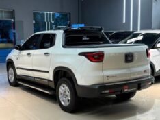 FIAT TORO 2.0 FREEDOM 4X4 2017/2018 JM AUTOMÓVEIS VENÂNCIO AIRES / Carros no Vale