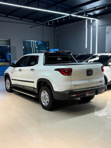 FIAT TORO 2.0 FREEDOM 4X4 2017/2018 JM AUTOMÓVEIS VENÂNCIO AIRES / Carros no Vale FIAT TORO 2.0 FREEDOM 4X4 2017/2018 JM AUTOMÓVEIS VENÂNCIO AIRES / Carros no Vale
