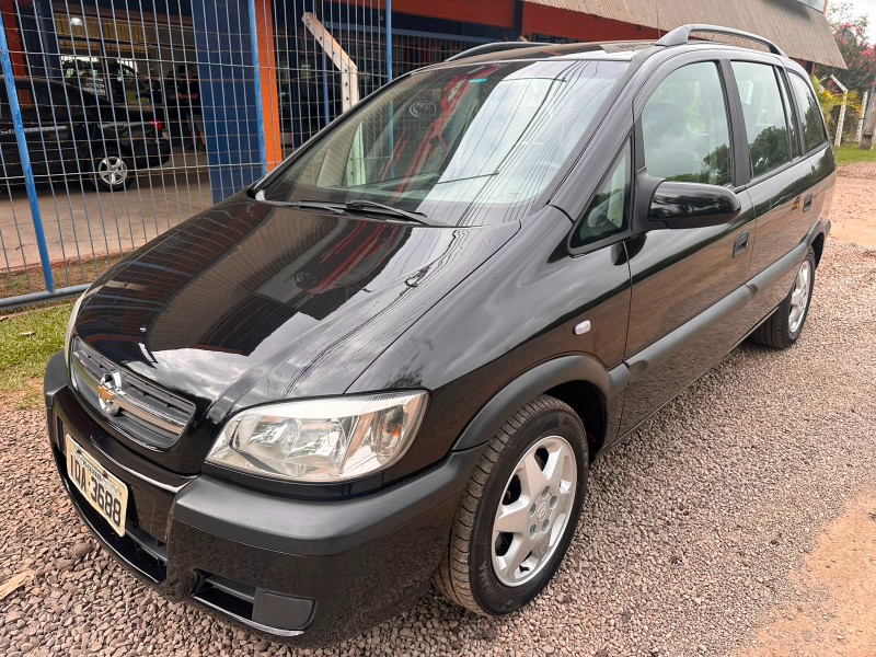 CHEVROLET ZAFIRA EXPRESSION 2.0 /2010 MENEGHINI VEÍCULOS ARROIO DO MEIO / Carros no Vale CHEVROLET ZAFIRA EXPRESSION 2.0 /2010 MENEGHINI VEÍCULOS ARROIO DO MEIO / Carros no Vale