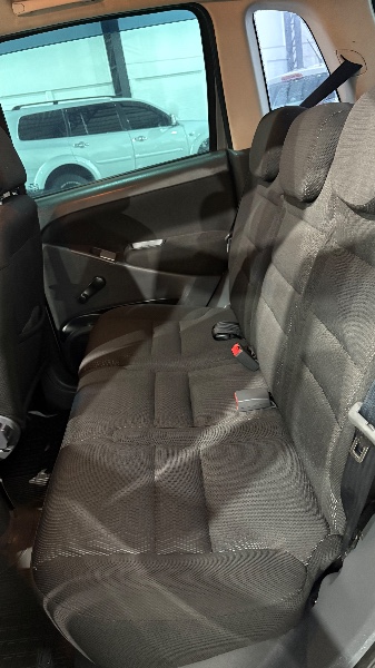 FIAT IDEIA ELX 1.4 FIRE / /2010 NEURI VEÍCULOS LAJEADO / Carros no Vale