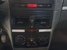 FIAT IDEIA ELX 1.4 FIRE / /2010 NEURI VEÍCULOS LAJEADO / Carros no Vale