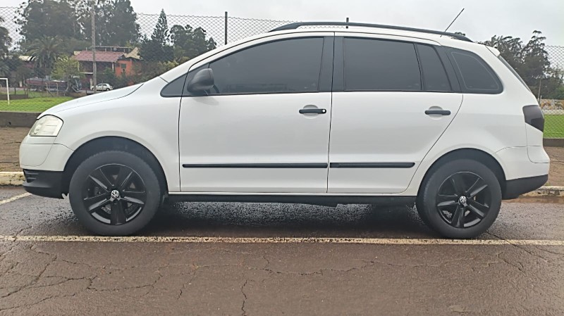 VOLKSWAGEN SPACEFOX 1.6 MI 8V TOTAL FLEX 2007/2008 ADRIANO VEÍCULOS CRUZEIRO DO SUL / Carros no Vale