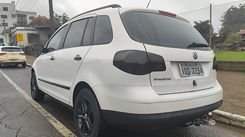 VOLKSWAGEN SPACEFOX 1.6 MI 8V TOTAL FLEX 2007/2008 ADRIANO VEÍCULOS CRUZEIRO DO SUL / Carros no Vale