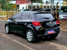 CHEVROLET ONIX HATCH LT 1.4 8V FLEXPOWER 5P MEC. 2018/2018 CRUZEIRO MULTIMARCAS CRUZEIRO DO SUL / Carros no Vale