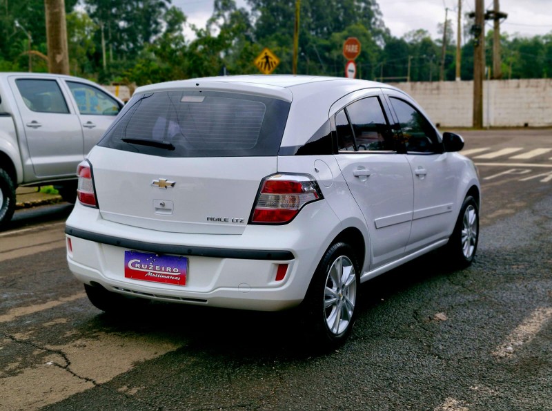 CHEVROLET AGILE LTZ 1.4 MPFI 8V FLEXPOWER 5P 2013/2014 CRUZEIRO MULTIMARCAS CRUZEIRO DO SUL / Carros no Vale