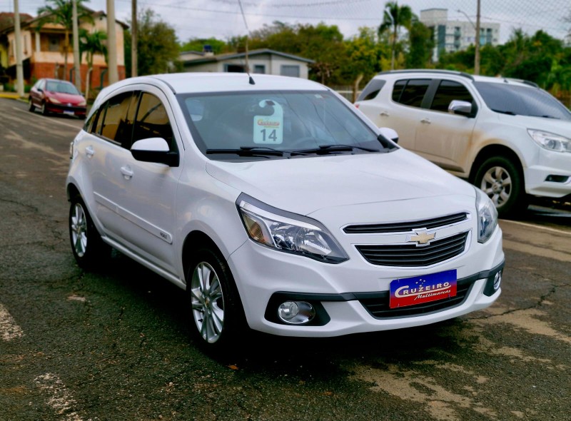CHEVROLET AGILE LTZ 1.4 MPFI 8V FLEXPOWER 5P 2013/2014 CRUZEIRO MULTIMARCAS CRUZEIRO DO SUL / Carros no Vale