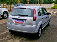FORD FIESTA 1.0 2006/2007 CRUZEIRO MULTIMARCAS CRUZEIRO DO SUL / Carros no Vale