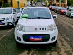 FIAT UNO ECONOMY 1.4 EVO FIRE FLEX 8V 4P 2014/2014 CRUZEIRO MULTIMARCAS CRUZEIRO DO SUL / Carros no Vale