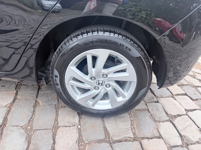 HONDA FIT 1.4 LX 16V FLEX 4P AUTOMÁTICO 2017/2017 ELY AUTOMÓVEIS LAJEADO / Carros no Vale HONDA FIT 1.4 LX 16V FLEX 4P AUTOMÁTICO 2017/2017 ELY AUTOMÓVEIS LAJEADO / Carros no Vale