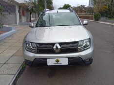 RENAULT DUSTER 20 4X2 2015/2016 ALTERNATIVA VEÍCULOS LAJEADO / Carros no Vale