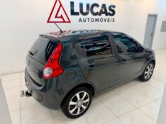 FIAT PALIO ATTRACTIVE 1.4 8V 2015/2015 LUCAS AUTOMÓVEIS BOM RETIRO DO SUL / Carros no Vale