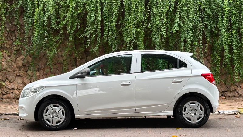 CHEVROLET ONIX JOY 1.0 2016/2017 ESTAÇÃO DO CARRO ESTRELA / Carros no Vale CHEVROLET ONIX JOY 1.0 2016/2017 ESTAÇÃO DO CARRO ESTRELA / Carros no Vale