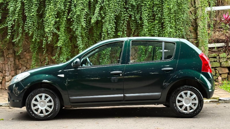 RENAULT SANDERO EXPRESSION 1.0 2010/2011 ESTAÇÃO DO CARRO ESTRELA / Carros no Vale
