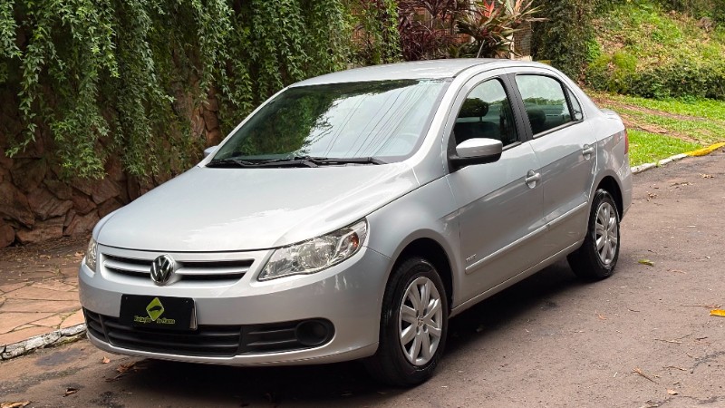 VOLKSWAGEN VOYAGE 1.0 2011/2012 ESTAÇÃO DO CARRO ESTRELA / Carros no Vale VOLKSWAGEN VOYAGE 1.0 2011/2012 ESTAÇÃO DO CARRO ESTRELA / Carros no Vale