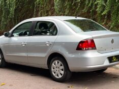 VOLKSWAGEN VOYAGE 1.0 2011/2012 ESTAÇÃO DO CARRO ESTRELA / Carros no Vale