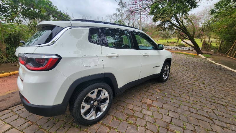 JEEP COMPASS 2.0 LONGITUDE 16V AT6 2019 2019/2019 FERNANDO AUTOMÓVEIS | REVENDA DE CARROS ARROIO DO MEIO ARROIO DO MEIO / Carros no Vale JEEP COMPASS 2.0 LONGITUDE 16V AT6 2019 2019/2019 FERNANDO AUTOMÓVEIS | REVENDA DE CARROS ARROIO DO MEIO ARROIO DO MEIO / Carros no Vale