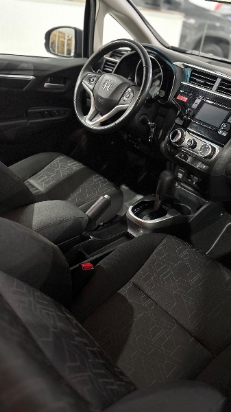 HONDA FIT 1.5 EX 16V CVT 2015/2016 NEURI VEÍCULOS LAJEADO / Carros no Vale
